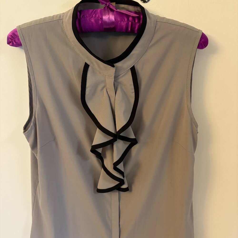 Clavin Klein Gray Ruffle Front Button Sleveless Blouse